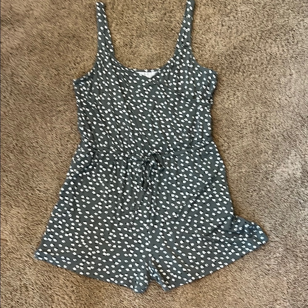 Market & Spruce Gray and White Romper with Spaghetti Straps